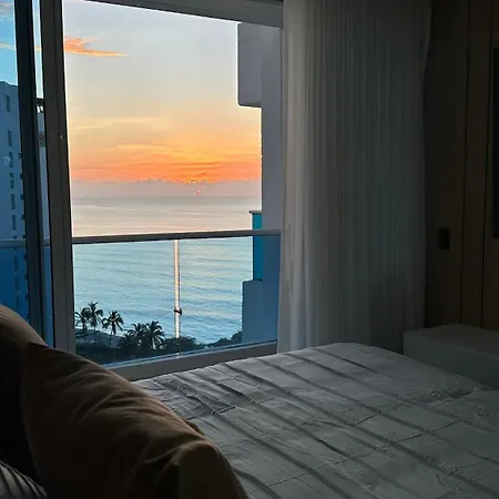 Apto Luxury En Santa Marta Con Vista Al Mar Piscina Y Salida A La Playa